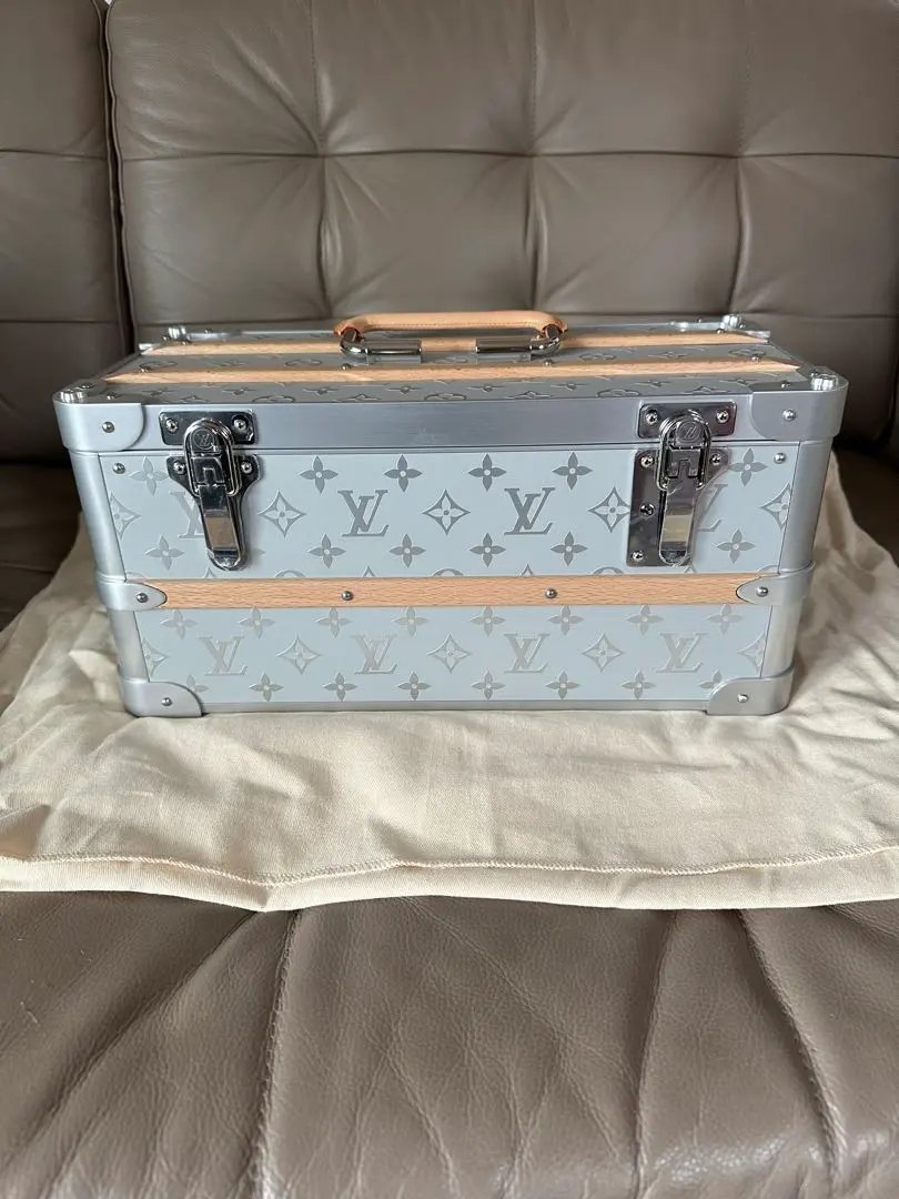 2026年最新】ルイヴィトンVIP顧客限定の人気アイテム - メルカリ