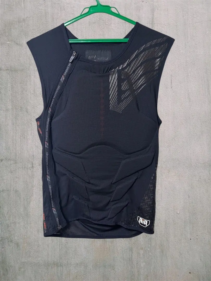 2026年最新】HYOD プロテクター ベストの人気アイテム - メルカリ