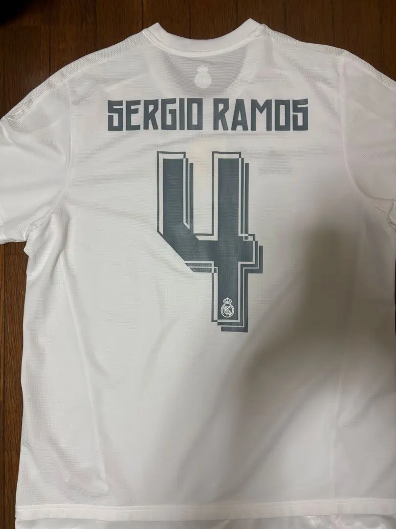 2026年最新】セルヒオ・ラモス ユニフォームの人気アイテム - メルカリ