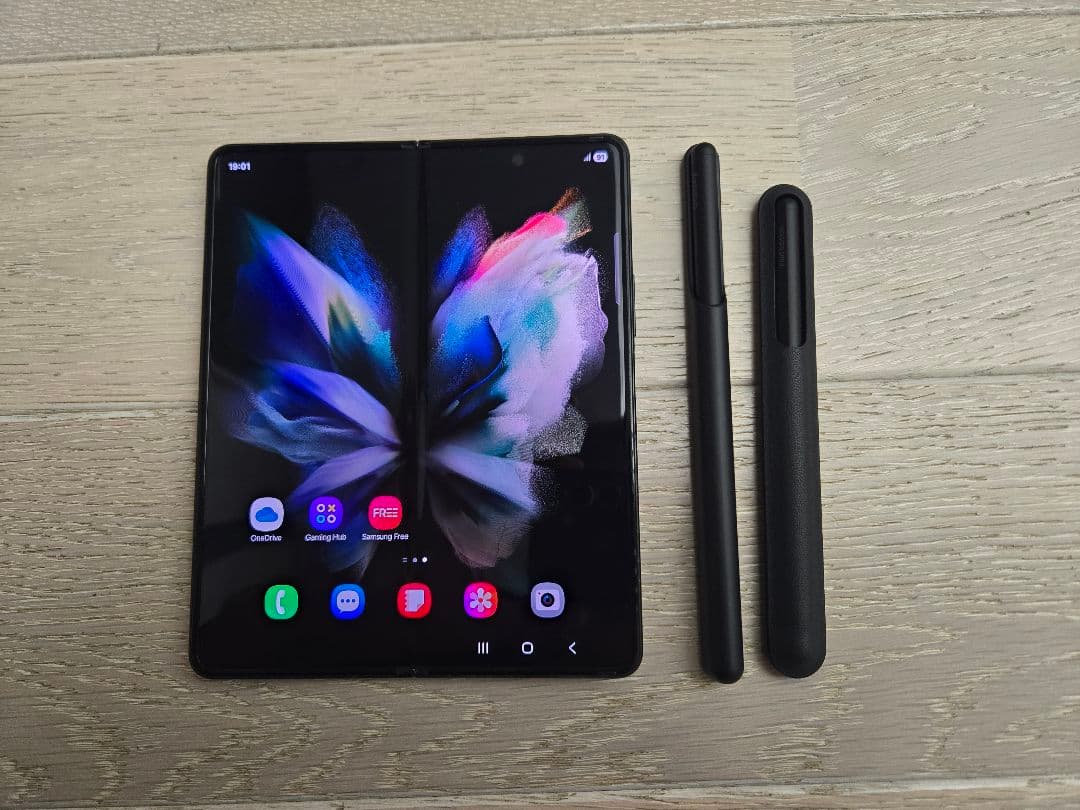 【美品】Samsung Galaxy Z Fold3 512GB ブラック Galaxy Z Fold3 5G｜価格比較・最新情報 - 価格.com