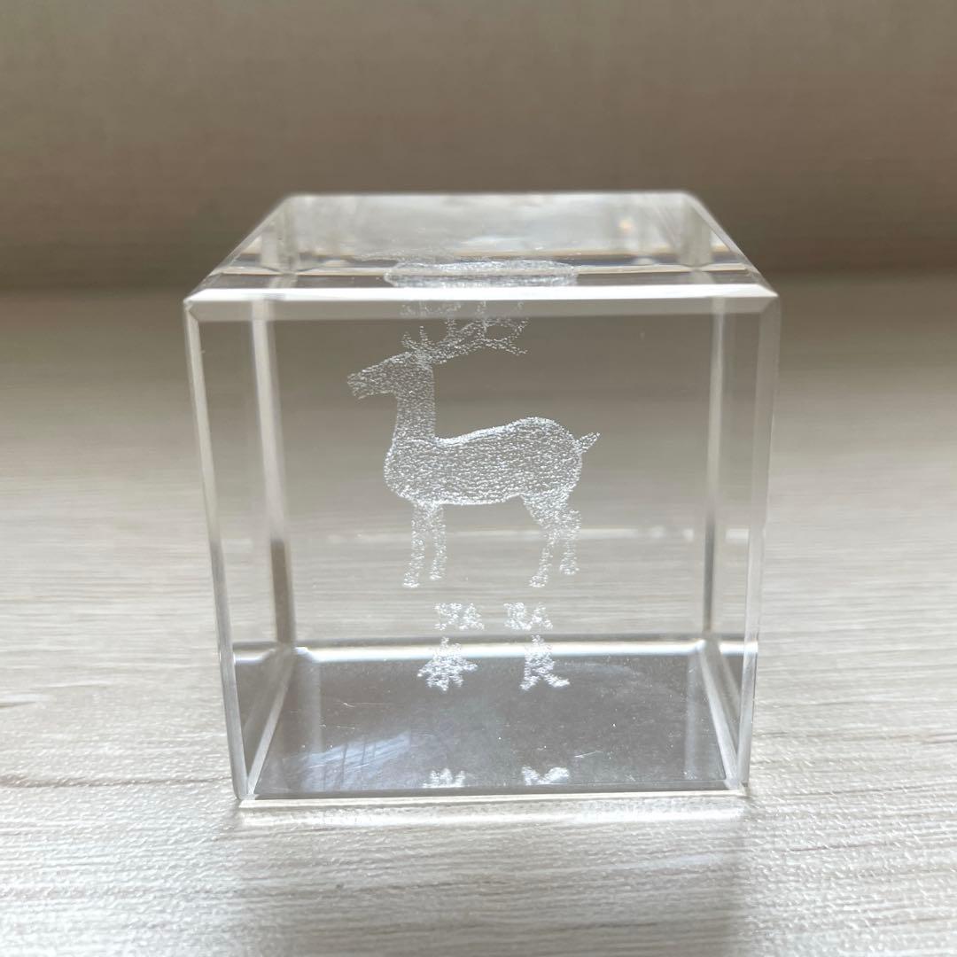 奈良 鹿 シカ ガラス 置物 ケース付き クリスタル - メルカリ