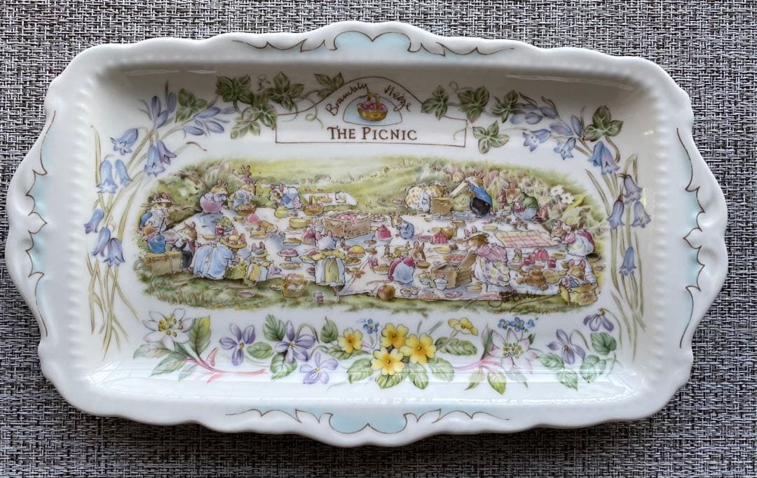 ブランブリー ヘッジ ❤︎ピクニック ❤︎サンドイッチプレート 長皿