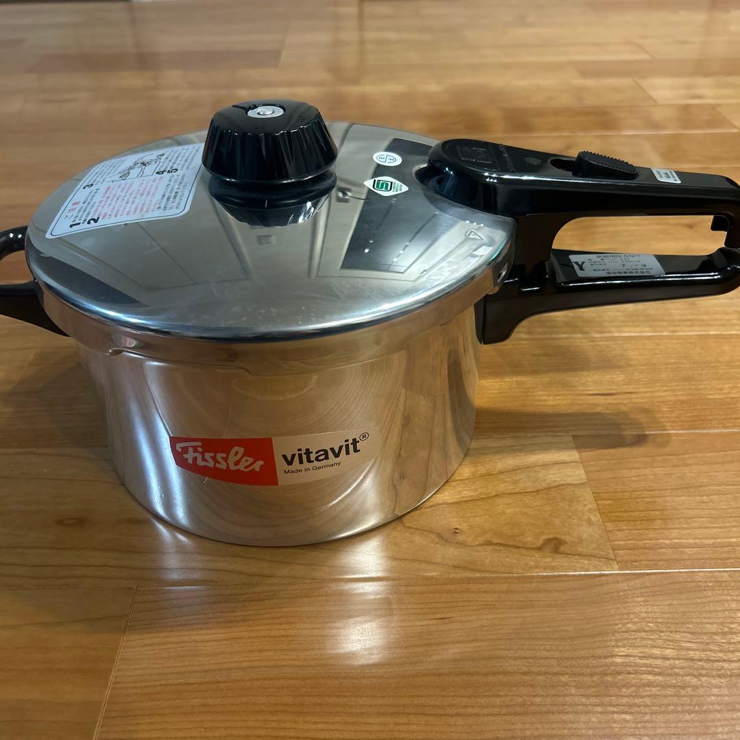 Fissler vitavit 圧力鍋 シルバー フィスラー 圧力鍋 4.5L - メルカリ