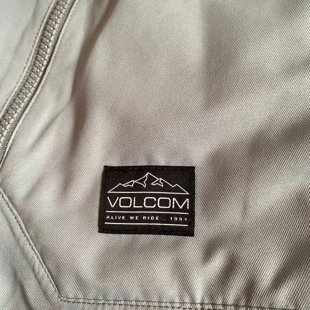 【新品未使用!!】VOLCOM ボルコム スノボ ウェア 本条舞 着用モデル