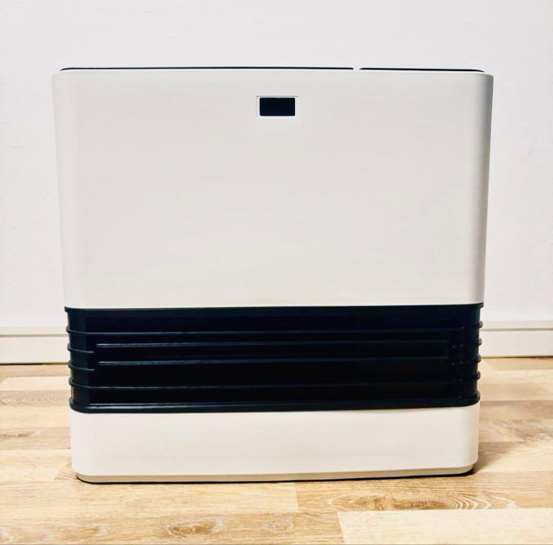 IRIS OHYAMA セラミックファンヒーター加湿付き　アイリスオーヤマ IRIS OHYAMA（アイリスオーヤマ） 大風量 加湿 セラミック ファン