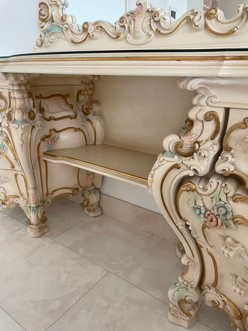 お値下げ‼️‼️高級イタリア家具.美品.ゴルチャコ&シリック - メルカリ