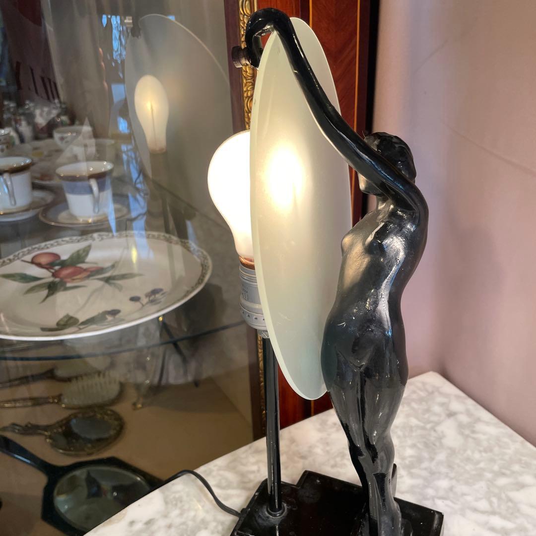 お値下げ‼︎ FRNKART・ヌードウーマンディスクランプ