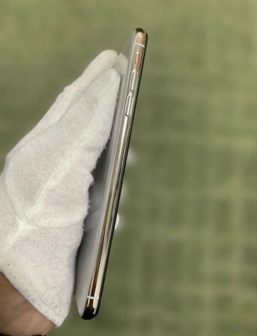 ジャンク☆新品同様】iPhone XS MAX 256GB シルバー - メルカリ