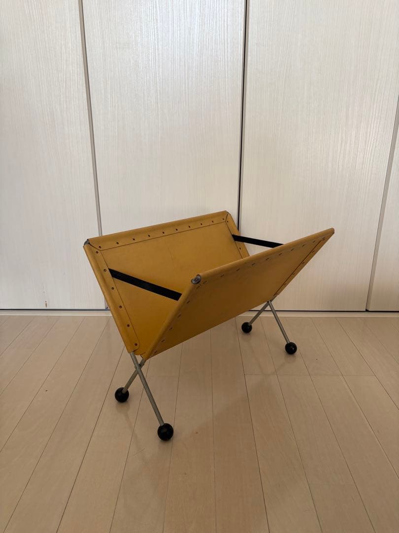 バルカンファイバー製折りたたみ式マガジンラック イエロー イエロー Marni Market 折りたたみ式マガジンラック | Marni