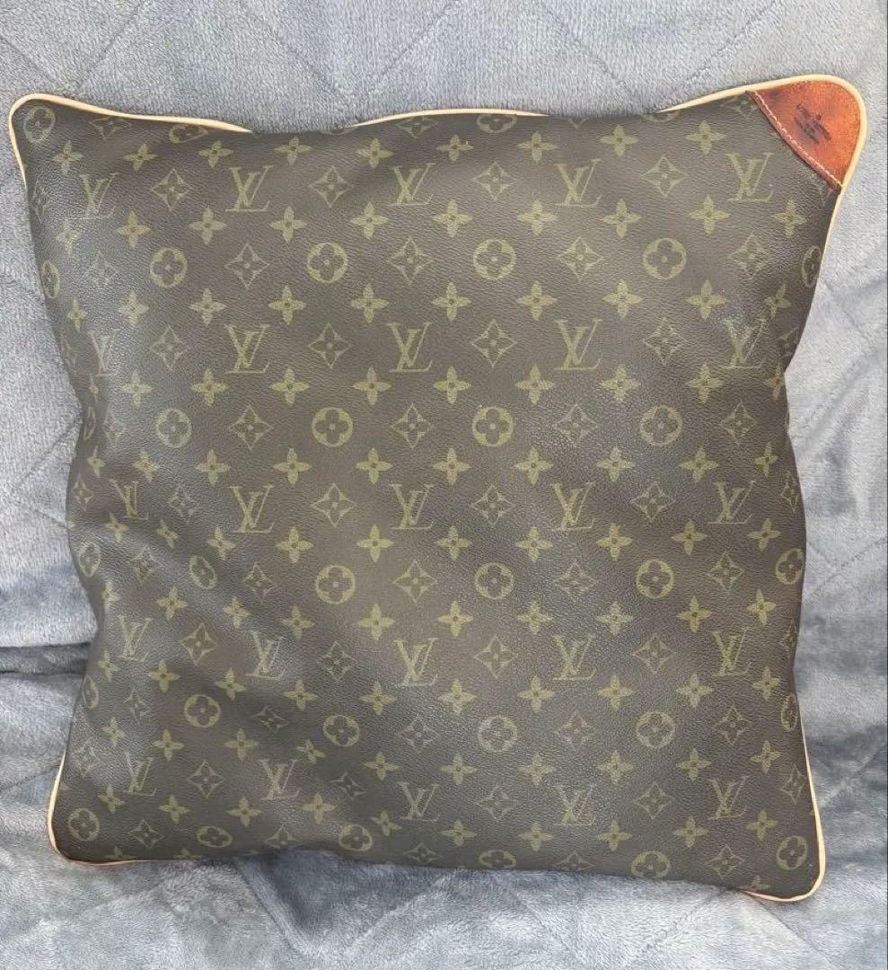 激レア物 ヴィンテージ ルイ・ヴィトン モノグラム レザー クッション