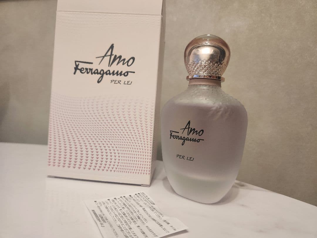 amo ferragamo per lei アモ フェラガモ パーレイ100ml 100mlの商品