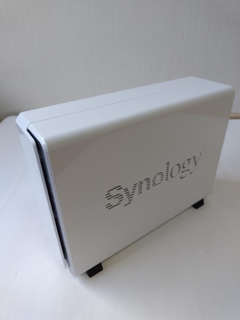 Synology NASキット 1ベイ DS120j/JP 本体とガイドセット Amazon.co.jp: Synology NASキット 1ベイ DS120j/JP【ガイドブック付