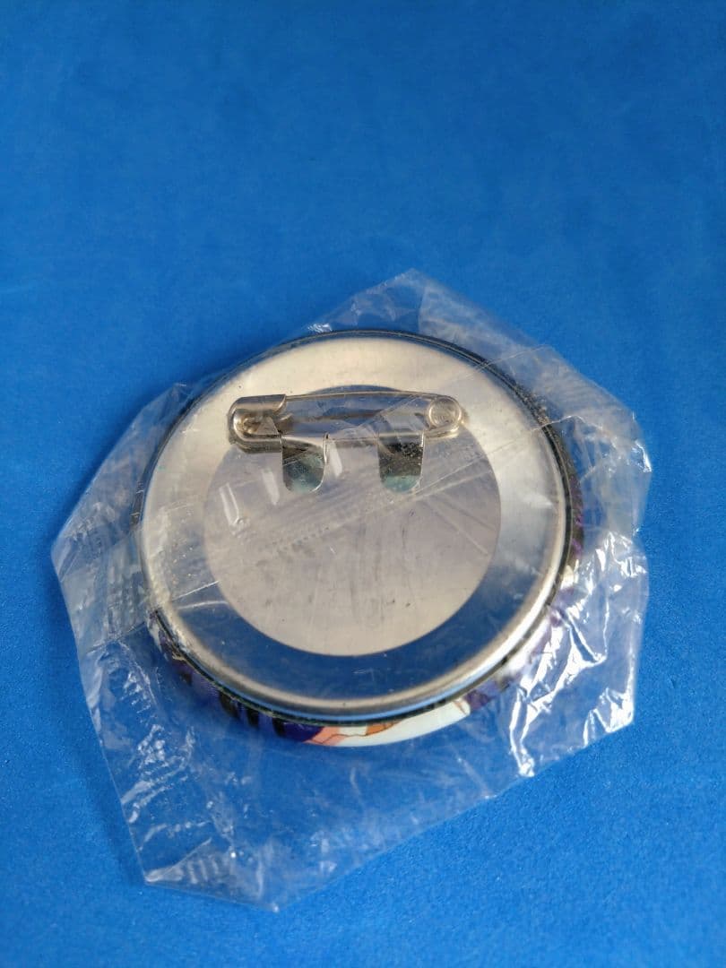 遊戯王 1999年 全国大会 参加記念品 冠バッジ 武藤遊戯 限定品 - メルカリ