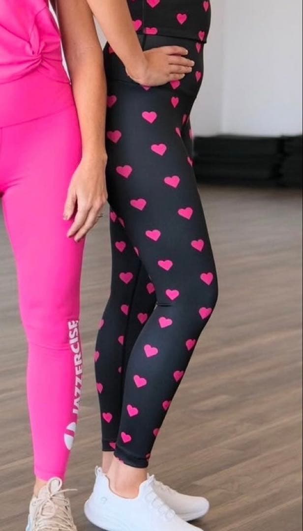 Jazzercise ハート柄レギンス - メルカリ
