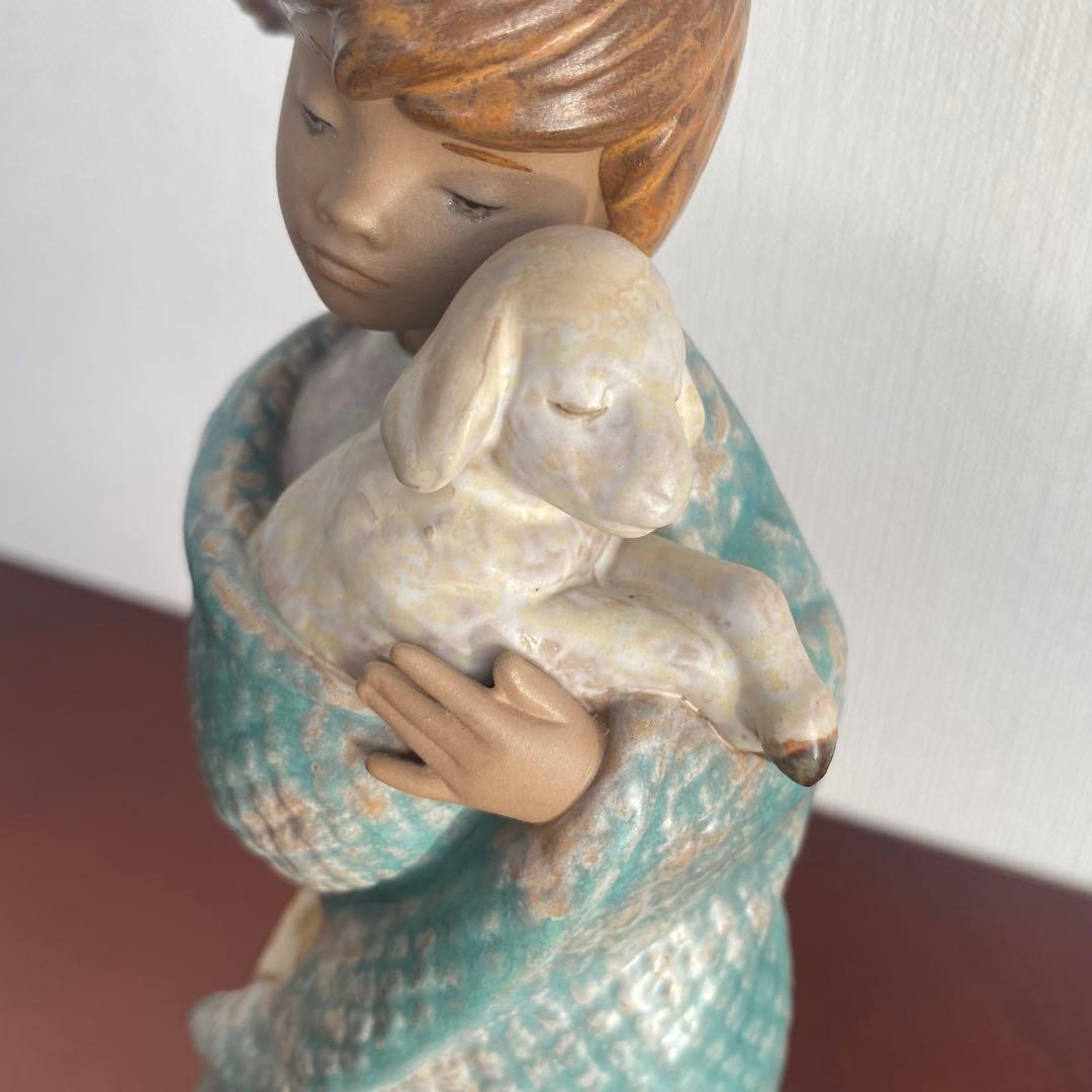 LLADRO リヤドロ 『 やっと会えた仔羊 』 置物 - メルカリ