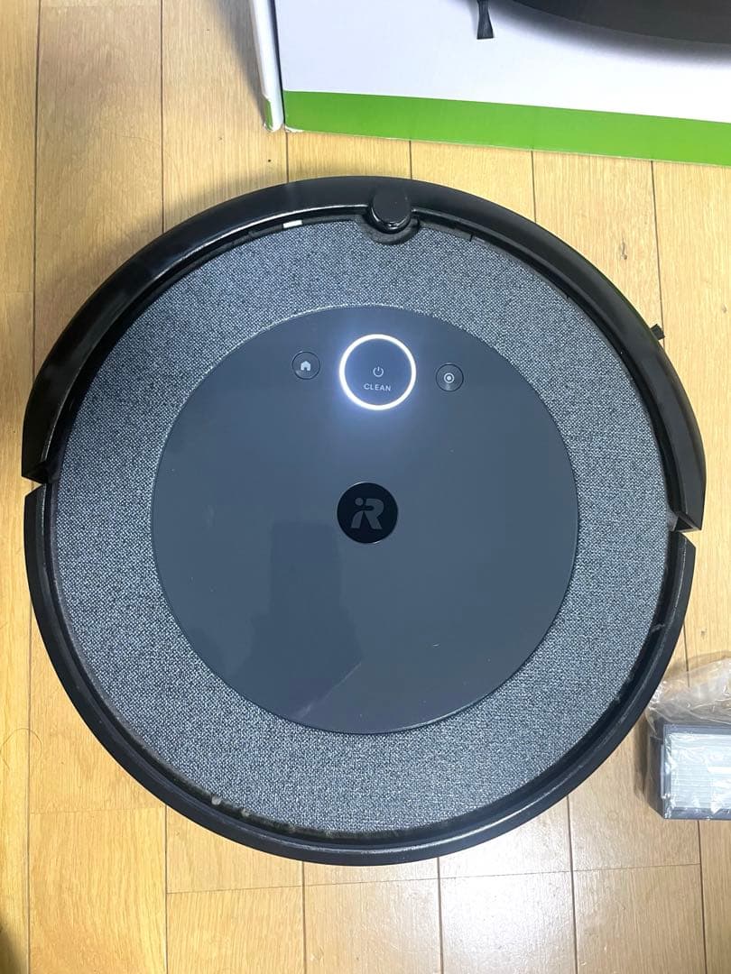 2月8日まで出品予定】iRobot Roomba i3 本体 充電器/交換部品 - メルカリ