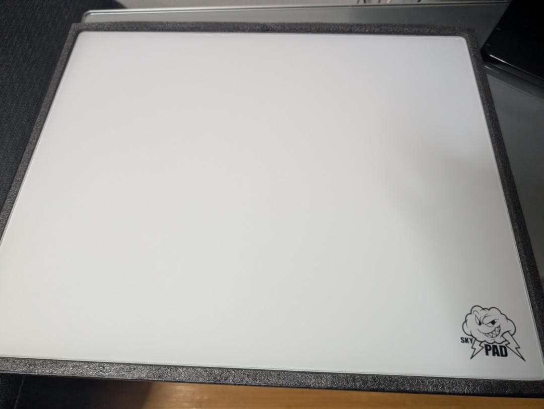 SkyPAD Glass 3.0 XL Cloud ロゴあり ガラスマウスパッド Skypad Glas 3.0 XL Gaming Mouse Pad with Cloud Logo | Professional