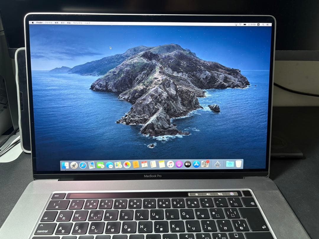 【アクセサリー付】MacBook Pro 16インチ i7 16GB/512GB Apple MacBook Pro 16インチ Retinaディスプレイ Late 2019/第9世代