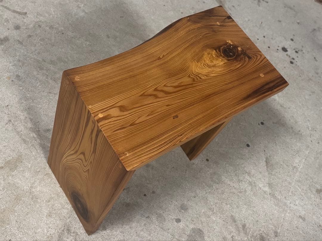J*で様 米杉のスツール 無垢材 スツール ハンドメイド｜天然木