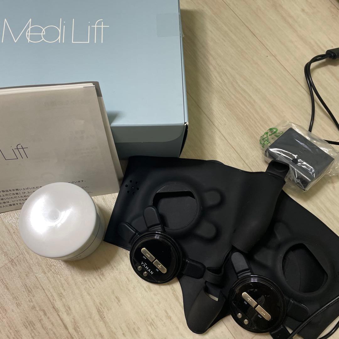 ヤーマンMediLift Plus メディリフト プラス EPM-18BB-1 ヤーマン メディリフト プラス EPM-18BB 価格比較 - 価格.com