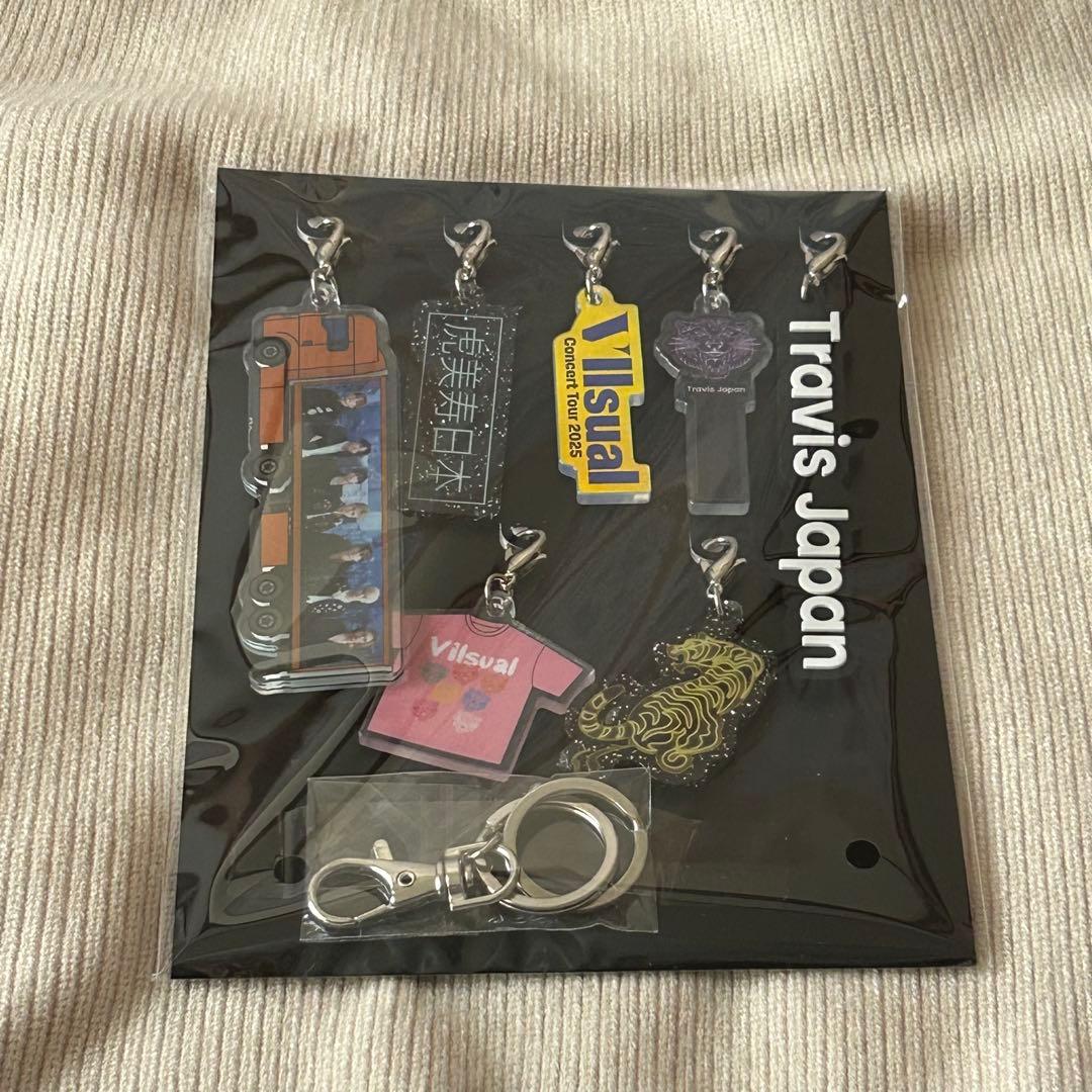 TravisJapan トラジャ VIIsual 完全生産限定盤 チャーム - メルカリ