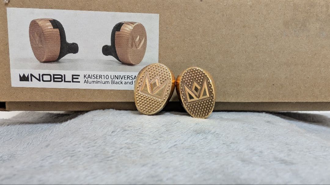 イヤホン Kaiser 10 Universal Black & Rose Gold Noble Audio、BA10基/アルミ筐体のイヤフォン「Kaiser 10」に新色