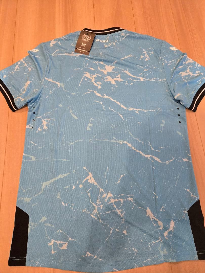 レバークーゼン オーセンティック3rdユニフォーム - メルカリ