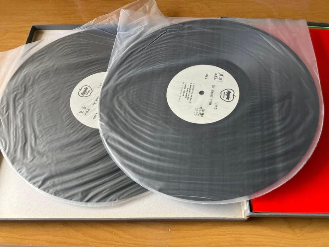 新品同様 ストリー ノーヒゲ 白ラベル ラベル二重印刷 ビートルズ 物語