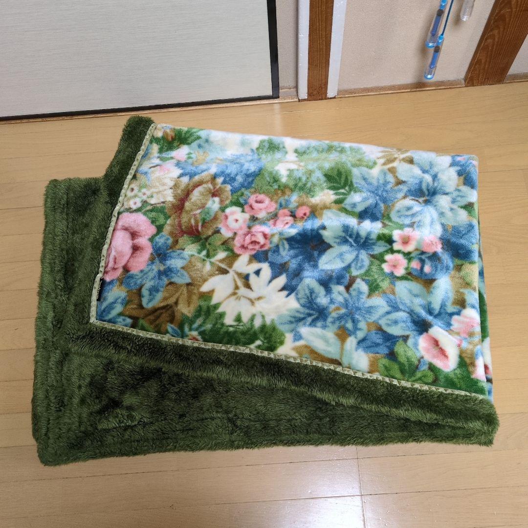 Sanderson フリース毛布 花柄 緑色　1350×1950　2枚セット Amazon｜シングル 西川産業 『サンダーソン』Sanderson 二重