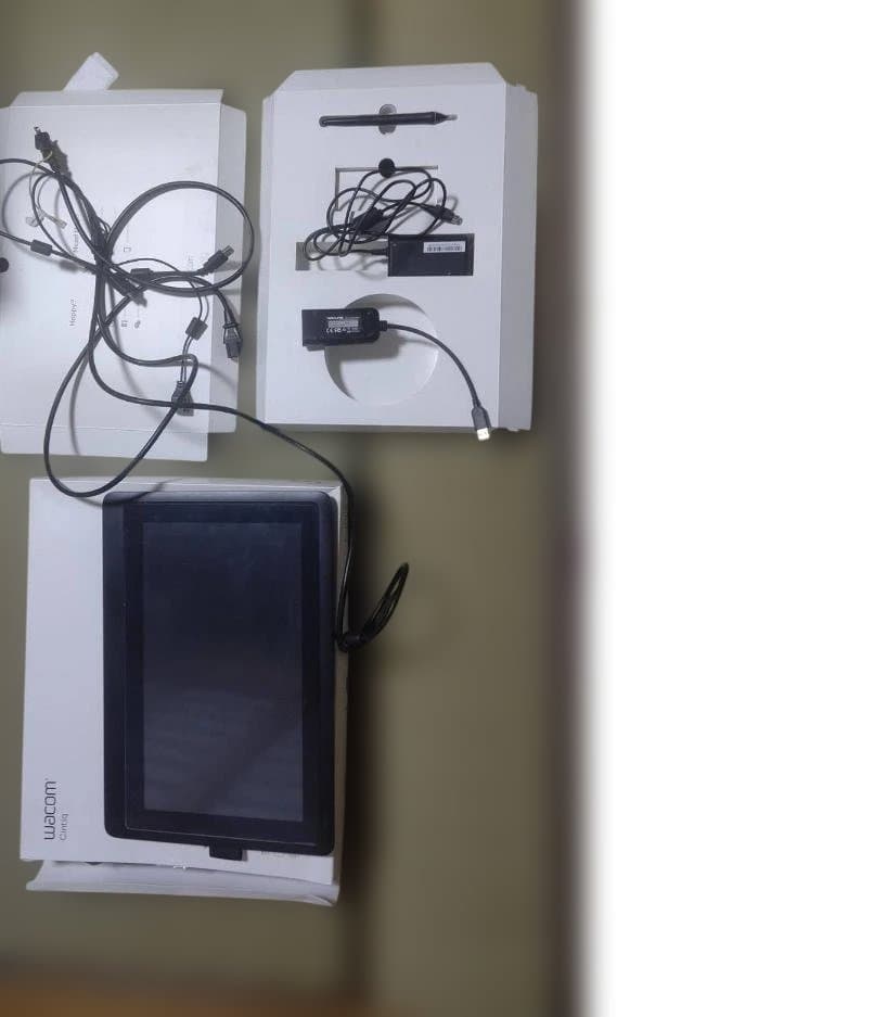 Wacom Cintiq 16 　動作確認済・おまけ付 Amazon.co.jp: 【Amazon.co.jp限定】ワコム 液タブ 液晶ペンタブレット