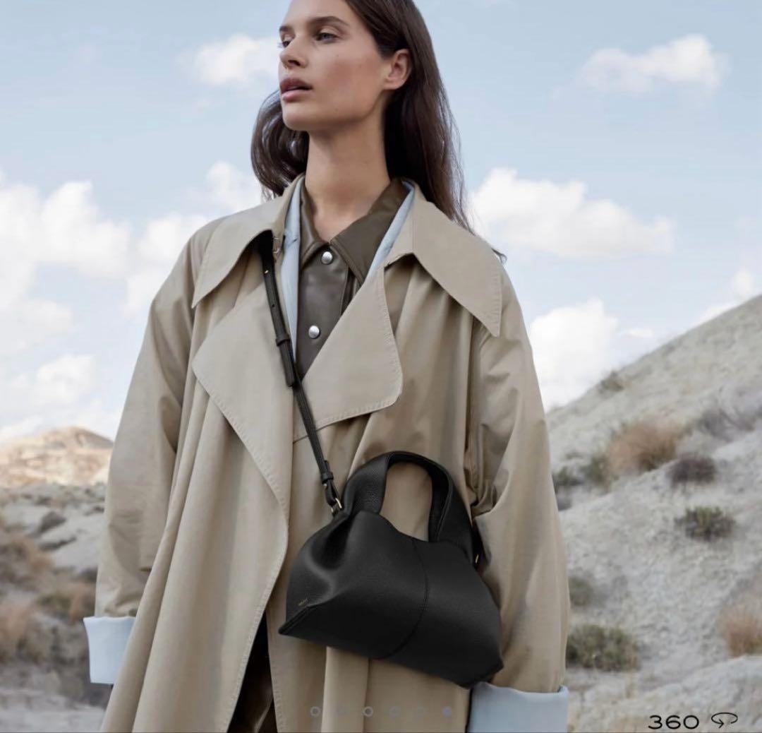 POLÈNE ブラックレザーショルダーバッグ POLENE NUMERO DIXブラックレザー ショルダーバッグ - メルカリ