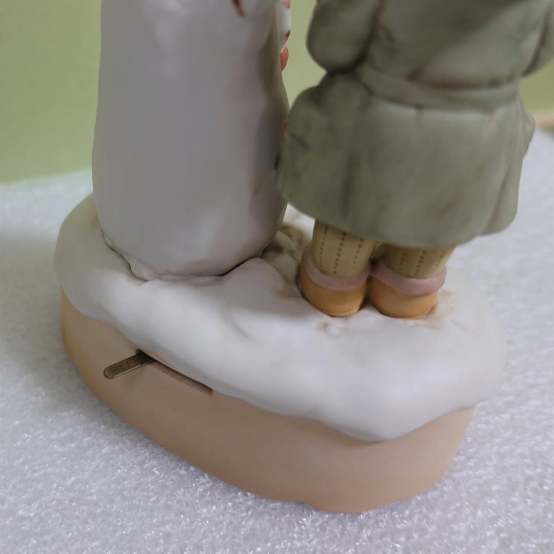 115401◇マーベル ルーシー アトウェル◇陶磁器オルゴール◇エネスコ