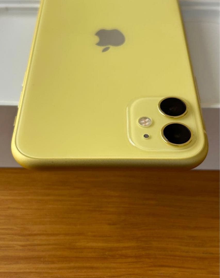 iPhone 11 バッテリー 88% 64GB イエロー SIMロック解除済 - メルカリ