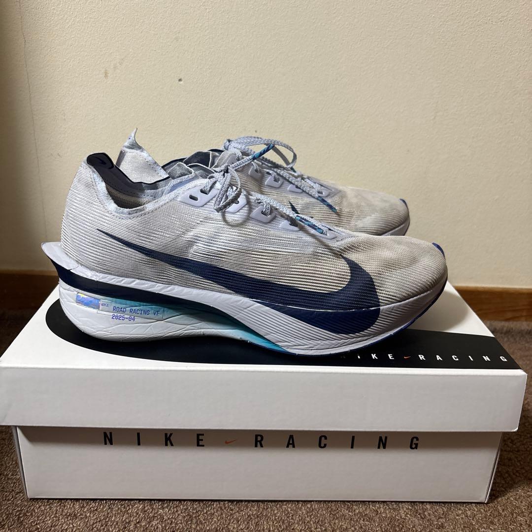 ナイキヴェイパーフライ￼ 4. 26.5 - メルカリ