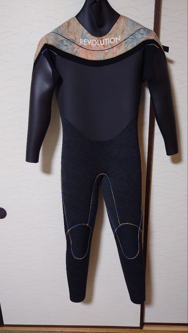 REVO レボリューション　ウェットスーツ 5mm3.5 mmセミドライ 楽天市場】【ラスト1点】REVOLUTION レボリューション レディース