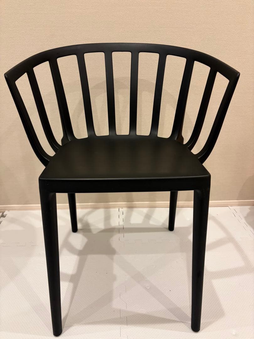 Kartell カルテル　アームチェア ヴェニス　マット ブラック ② Kartell カルテル アームチェア ヴェニス マット ブラック ① ヴェニス