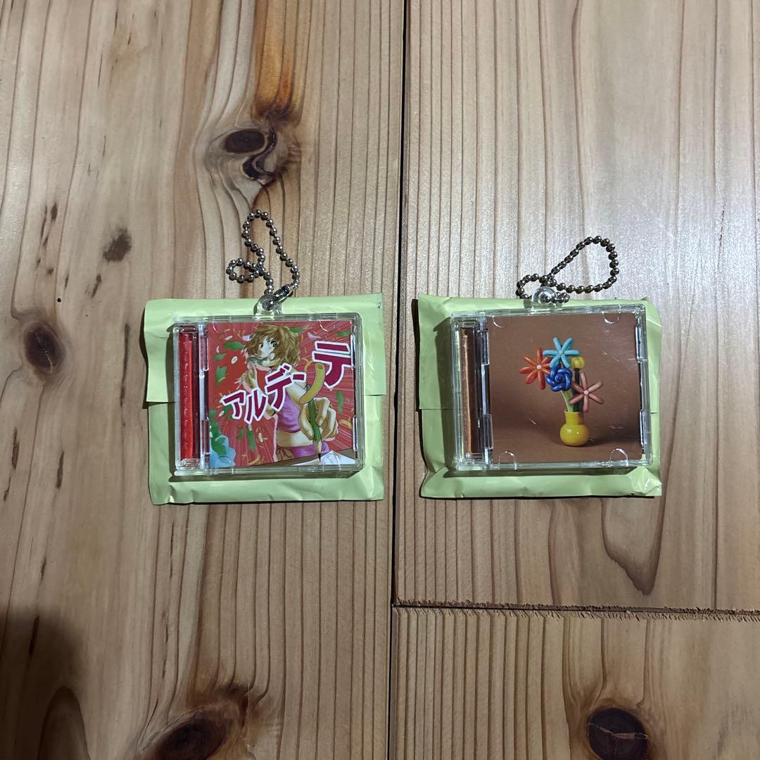 マカロニえんぴつ ミニチュアCD風キーホルダー - メルカリ