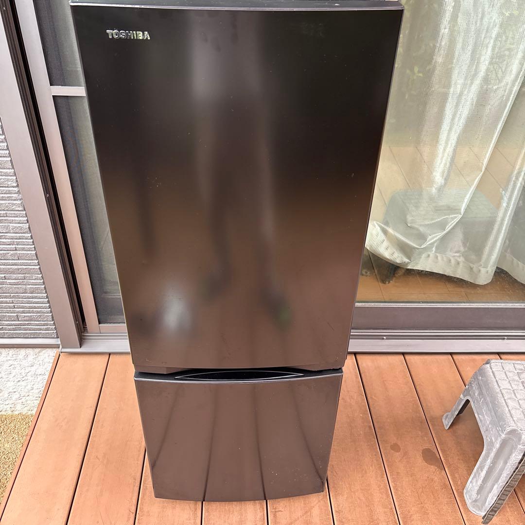 東芝 【右開き】153L 2ドア冷蔵庫 セミマットブラック 東芝 冷蔵庫 153L 右開き 2ドア 幅47.9cm 一人暮し向け 静音設計