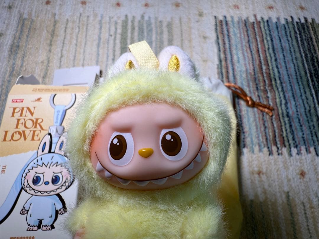 ち*ぃ様 「F」新品 POPMART LABUBU PIN FOR LOVE キ - メルカリ