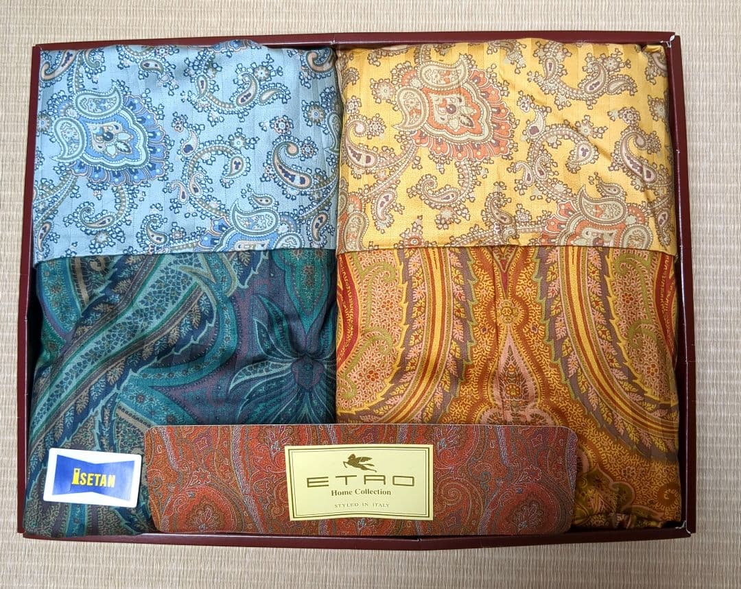 エトロ コンフォーターケース 150×210 ペア 2セット - メルカリ