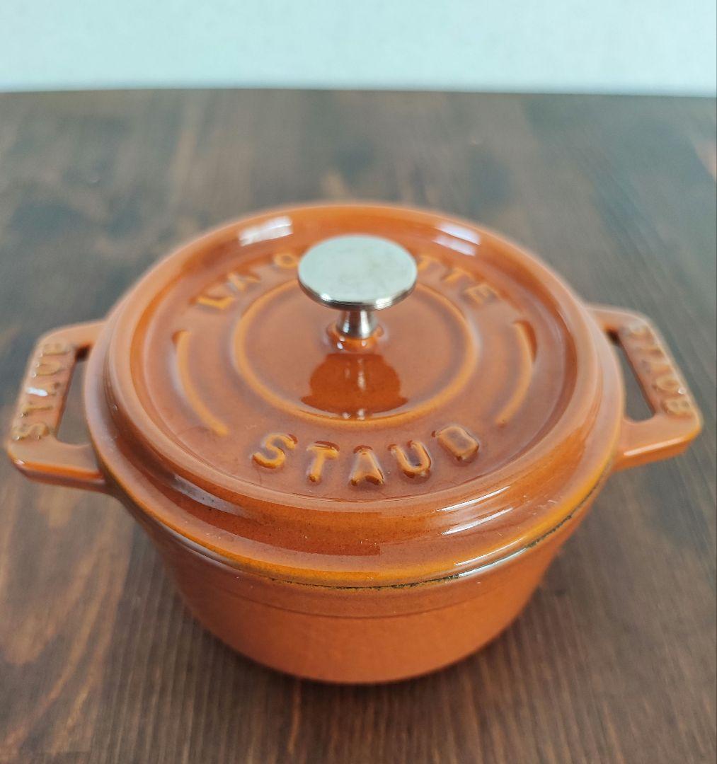staub　ピコ ココットラウンド 10 シナモン Staub ストウブ ピコ・ココット ラウンド 10cm シナモン ガス火専用