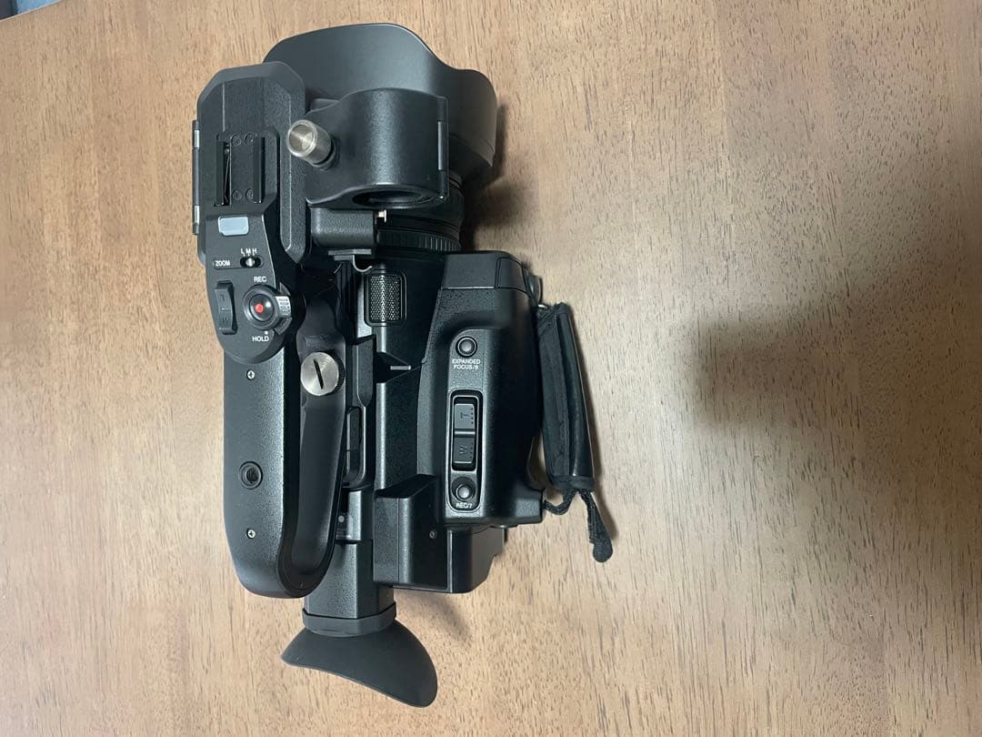 JVC GY-HM185 4K ビデオカメラ - メルカリ