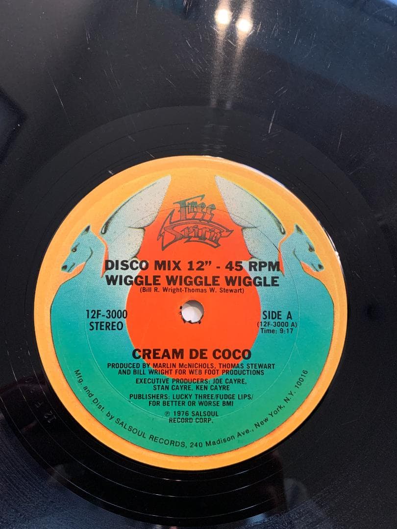 Cream De Coco Wiggle Disco Strut - メルカリ