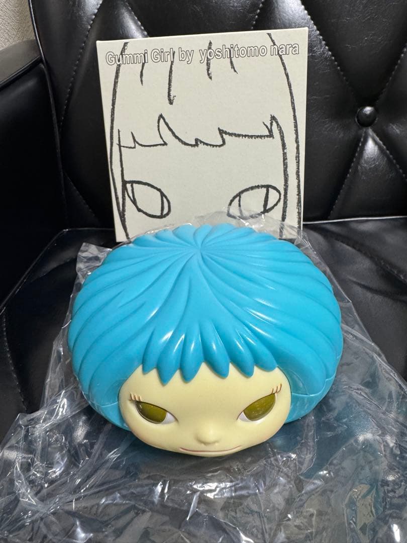 奈良美智「グミガール」ブルー 現代アート 森美術館 - メルカリ