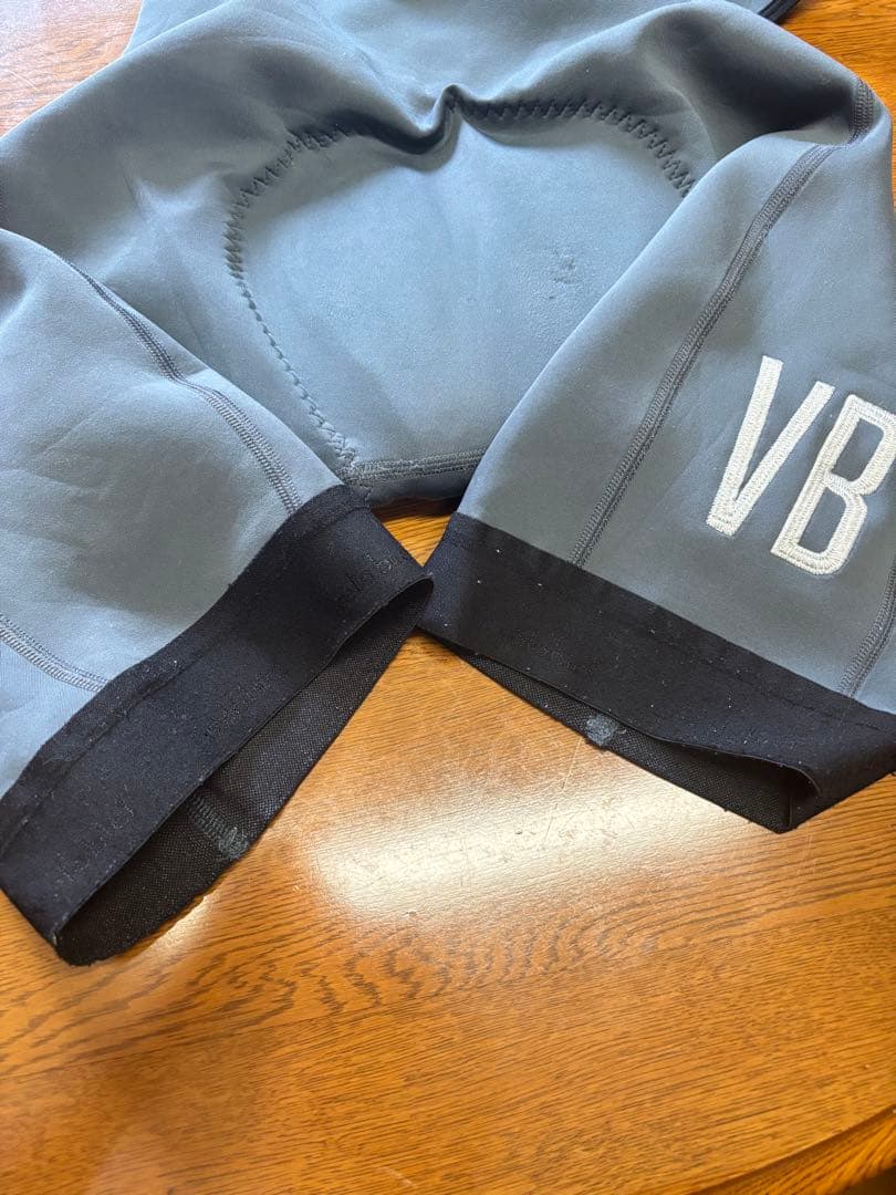 ヴェロビチコバルトサーマルジャージ &サーマルビブショーツ・ベース3