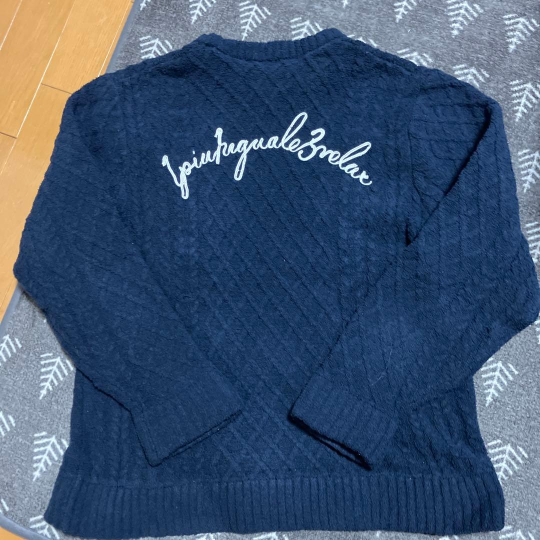 1PIU1UGUALE3 RELAX】ケーブルニットクルーネックトップス - メルカリ