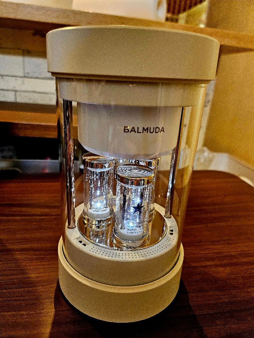バルミューダ スピーカー ホワイト Amazon.co.jp: バルミューダ ザ・スピーカー ホワイト Bluetooth