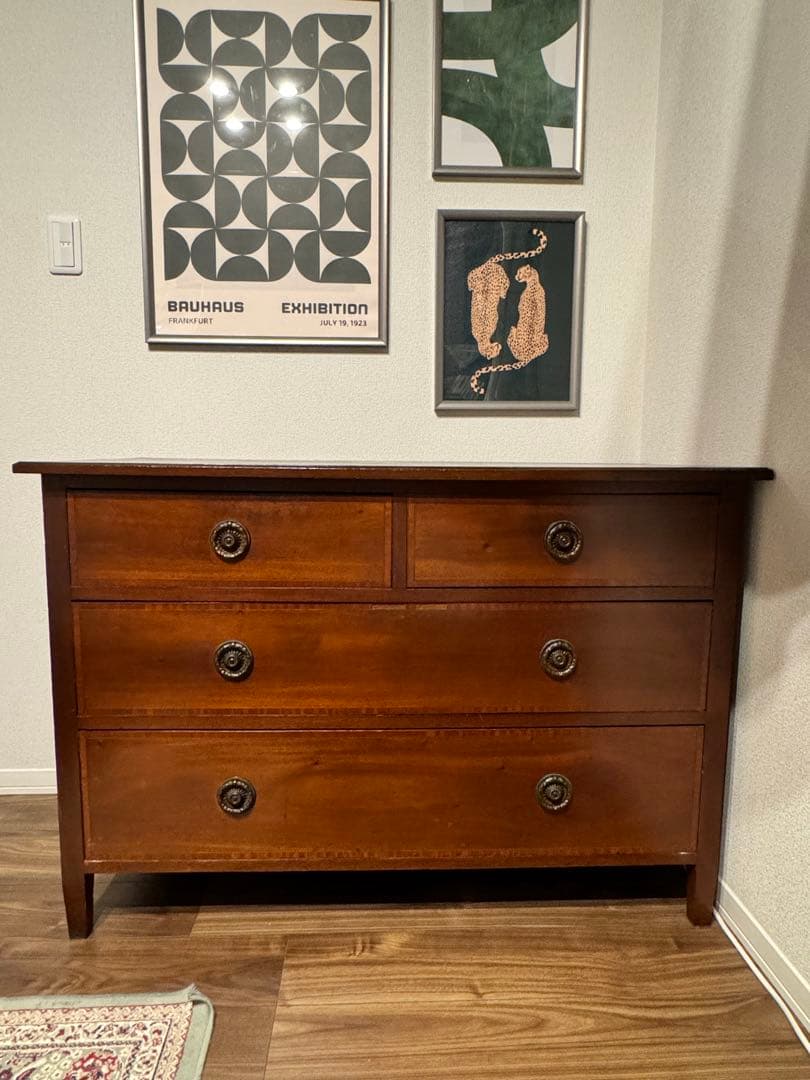 70B マホガニー　アンティーク　キャビネット ヴィンテージの北欧系家具、マホガニー材のカクテルキャビネット