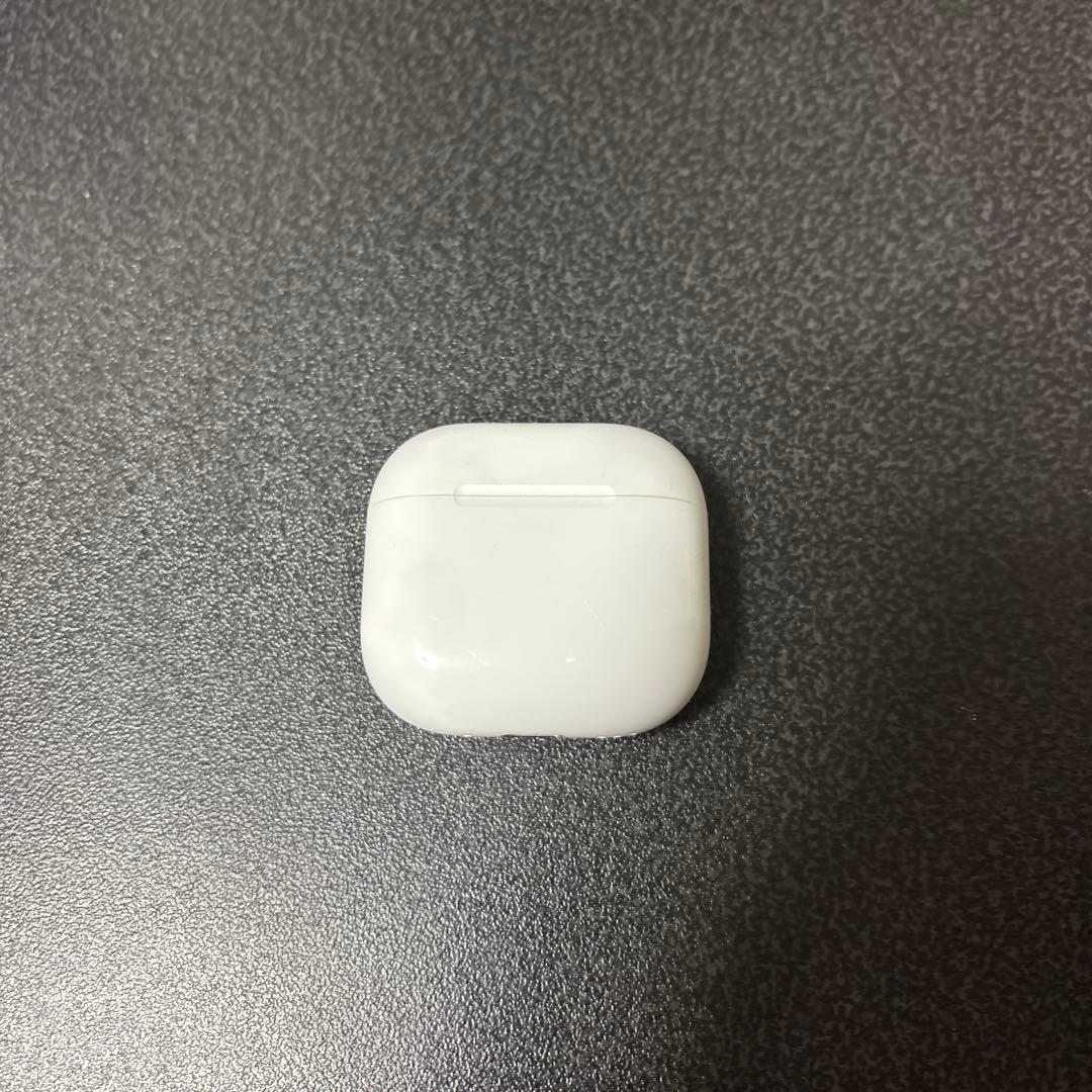 AirPods4(ノイズキャンセリング有り)本体 ホワイト、左耳のみ アクティブノイズキャンセリング搭載 AirPods 4 MXP93J/A [ワイヤレス