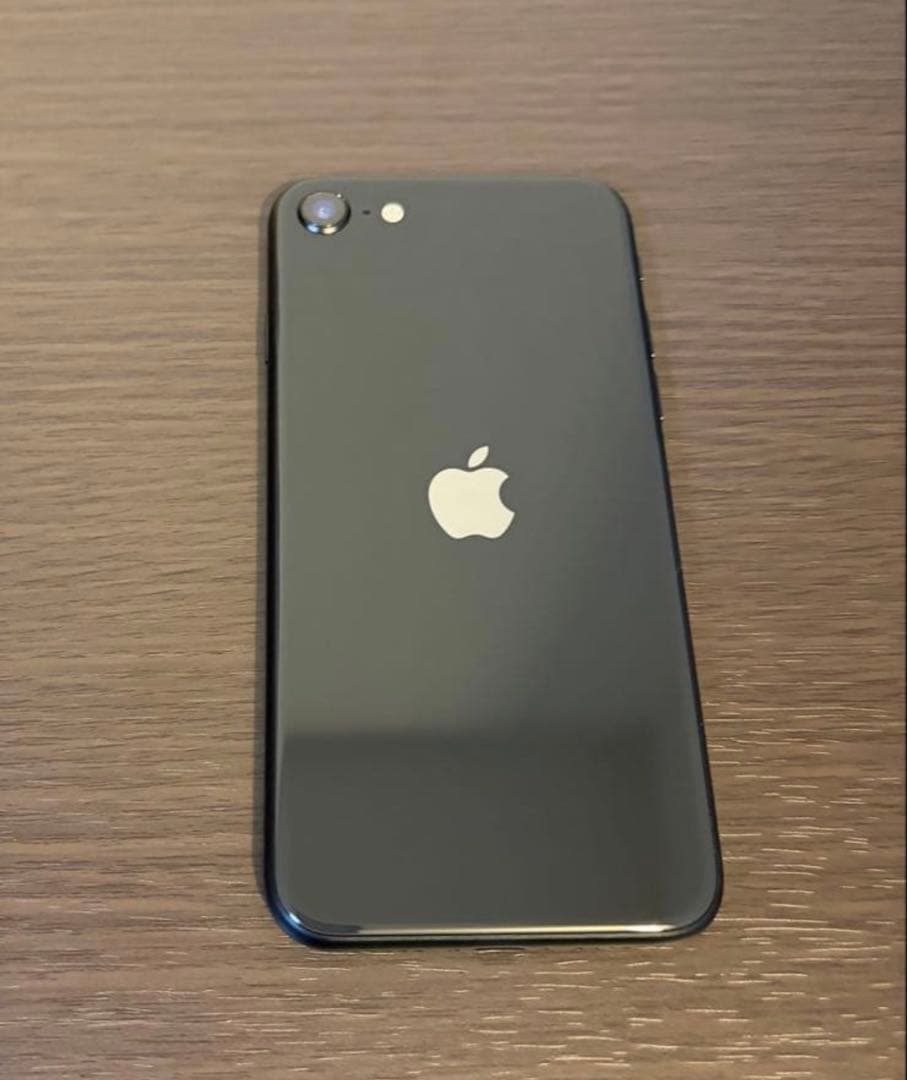 iPhone SE 第2世代 64GB ブラック SIMフリー - メルカリ